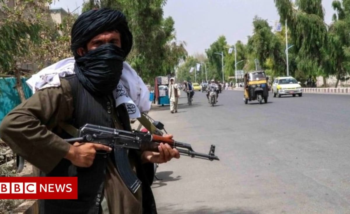 Afghanistan: Taliban carrying out door-to door manhunt, report says