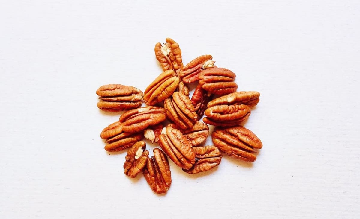 Pecan-Rich Diet Shown to Reduce Cholesterol in New Study
