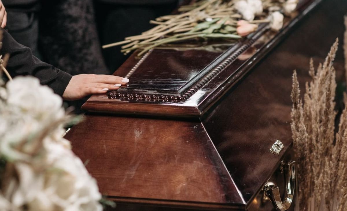 Poets in Europe Are Writing Tributes For Lonely Funerals of Society’s ‘Unclaimed’ Citizens