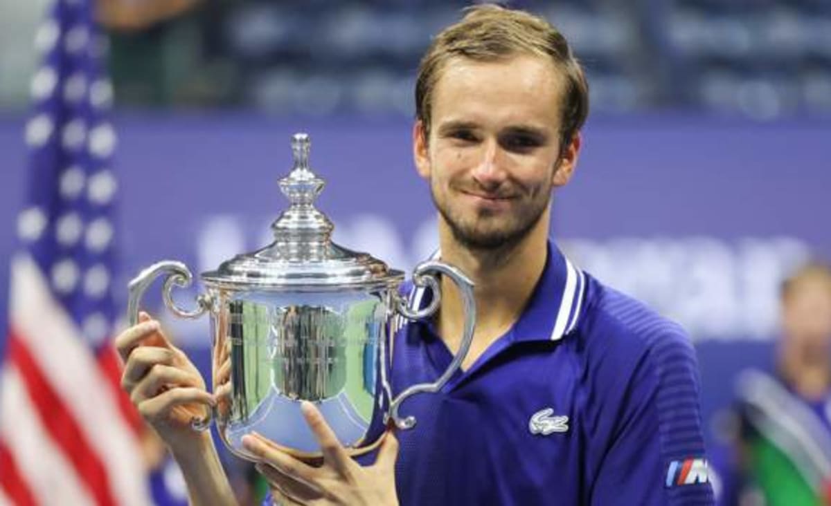 Medvedev beats Djokovic to win US Open