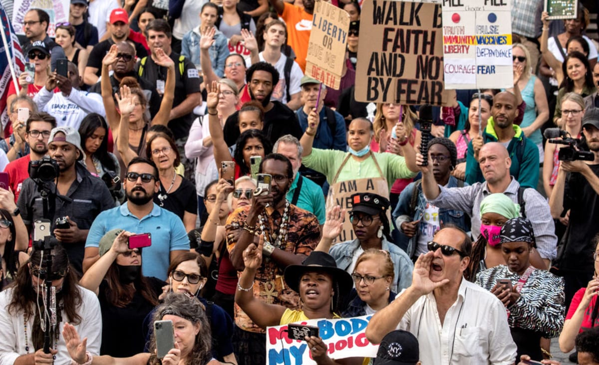 Deadline Looming, Thousands of Health Care Workers in New York Get Vaccinated