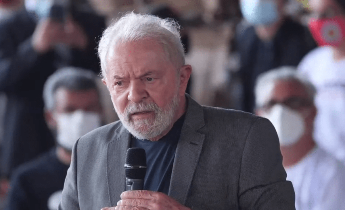 Lula defende auxílio emergencial de R$ 600: "o povo merece"