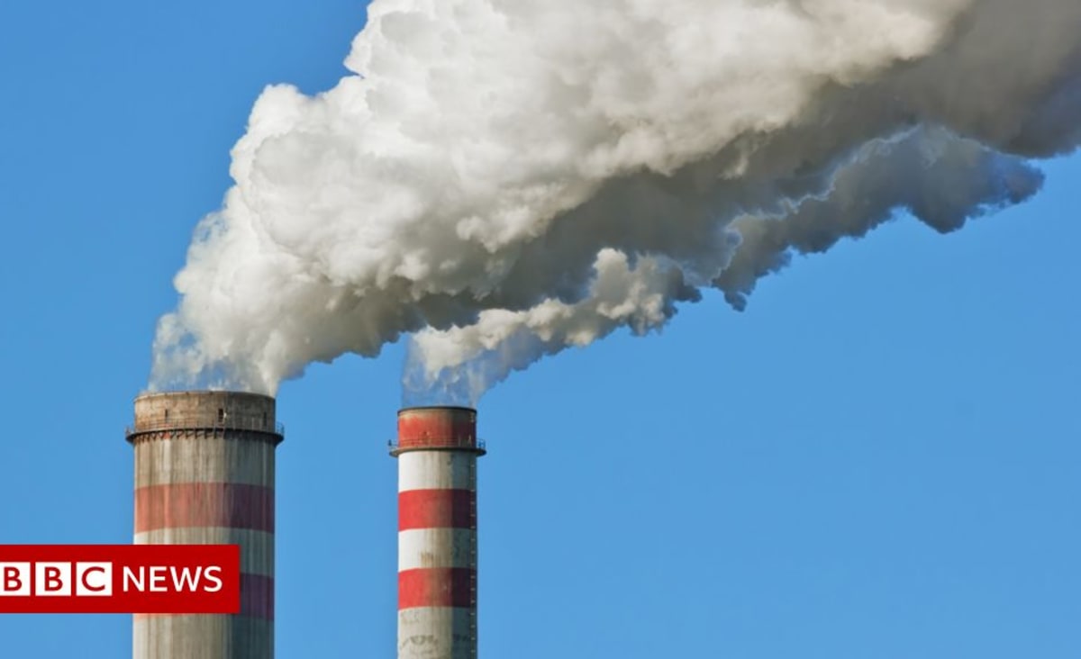 Climate change: UN emissions gap report a 'thundering wake-up call'