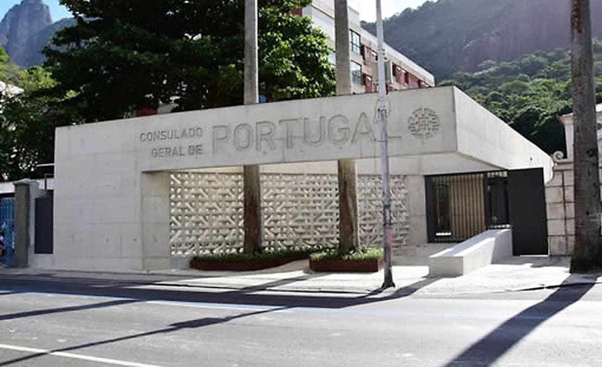 Bandidos assaltam Consulado de Portugal no Rio e fazem cônsul e família reféns