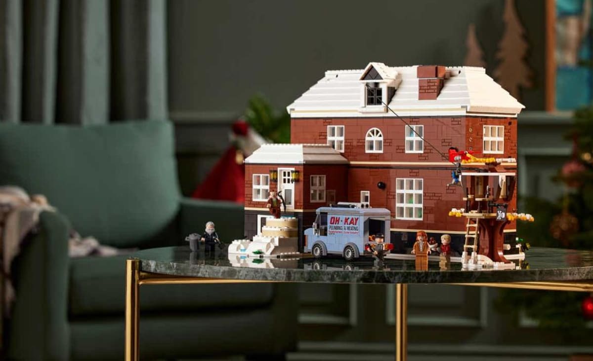 Incredible ‘Home Alone’ LEGO Set is Divided Like an Advent Calendar and