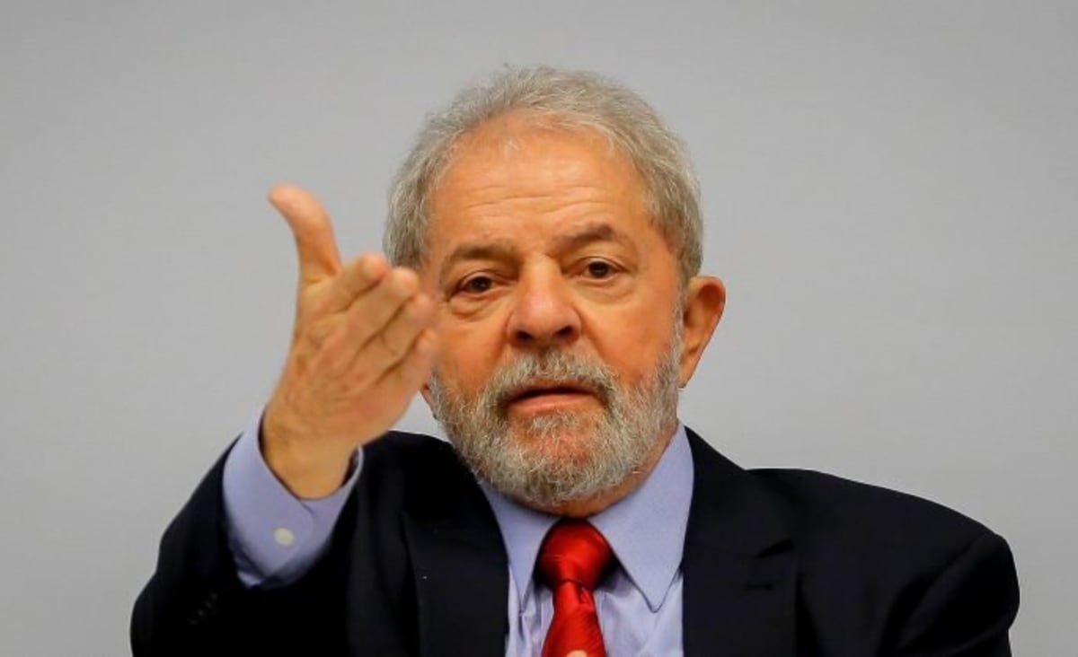 Lula faz marketing eleitoral na Europa
