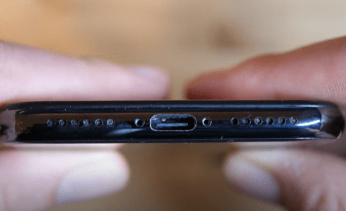 The World's First USB-C iPhone Auctioned and Sold for $86,001 on eBay