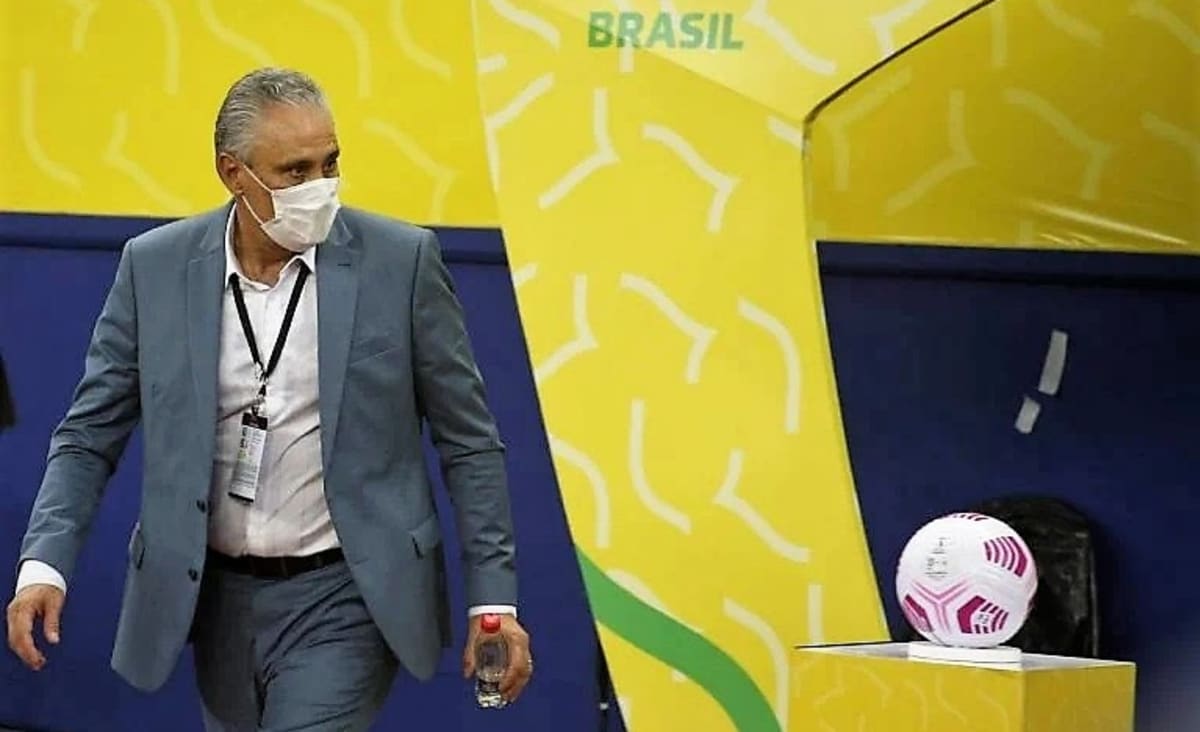 Depois de ver Lula, Tite rejeita encontro com Bolsonaro em caso de hexa