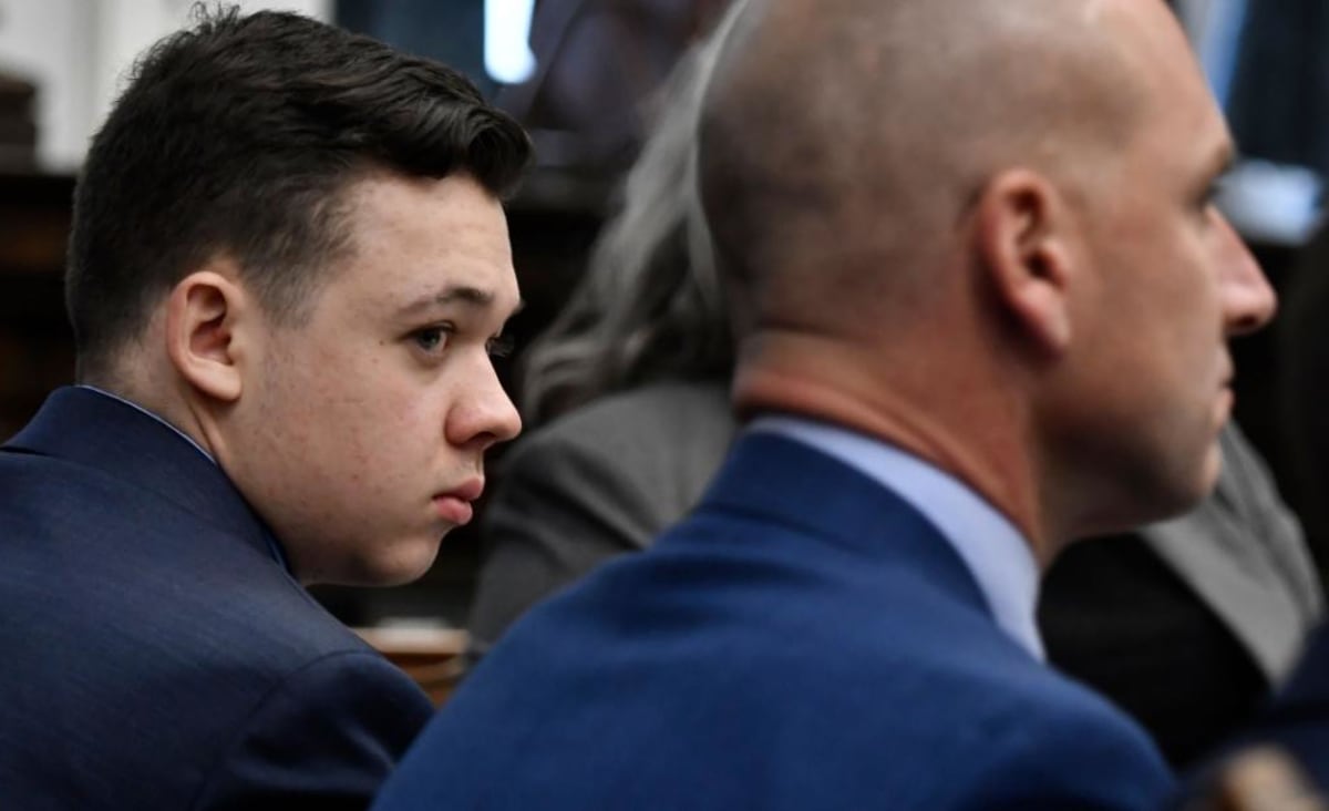 Jury begins fourth day of deliberations in Kyle Rittenhouse's homicide trial