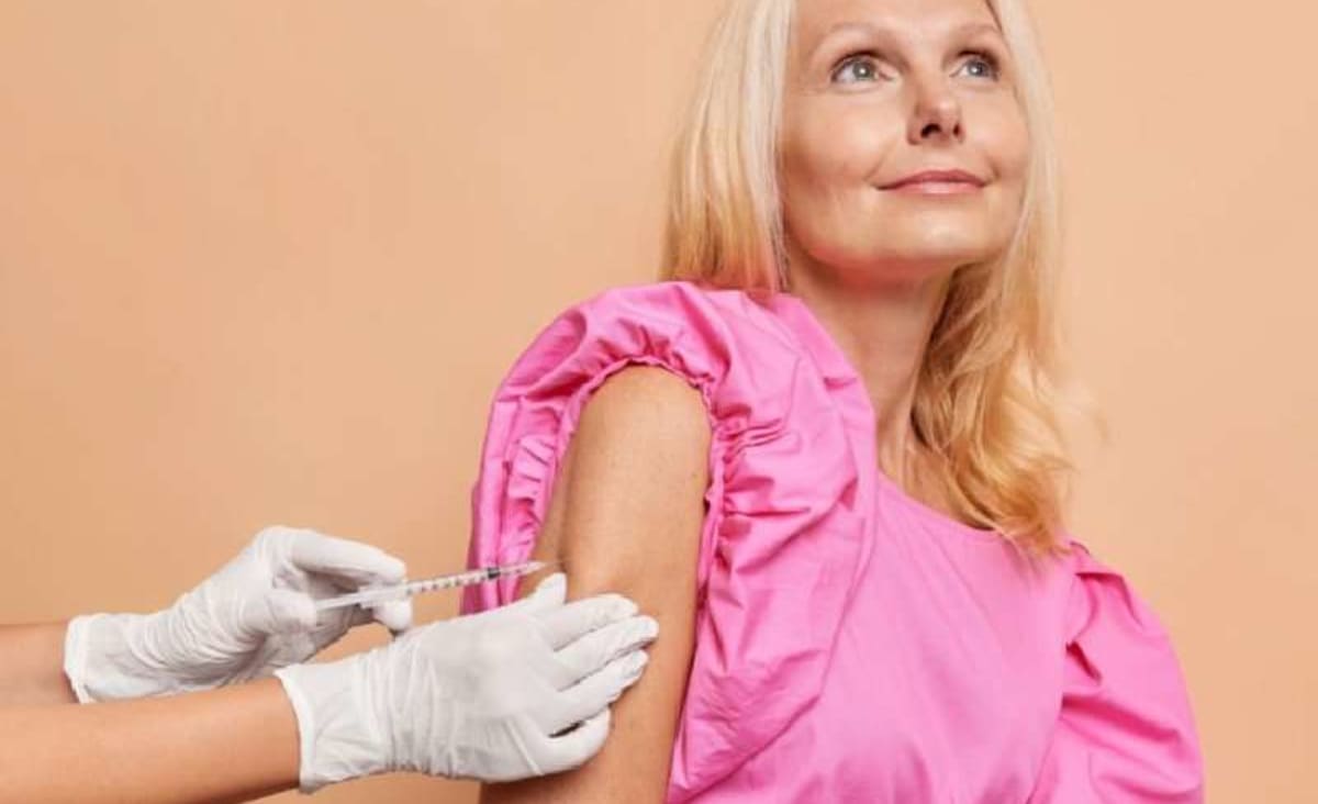 Vacina contra câncer de mama! Começam testes em mulheres - Só Notícia Boa