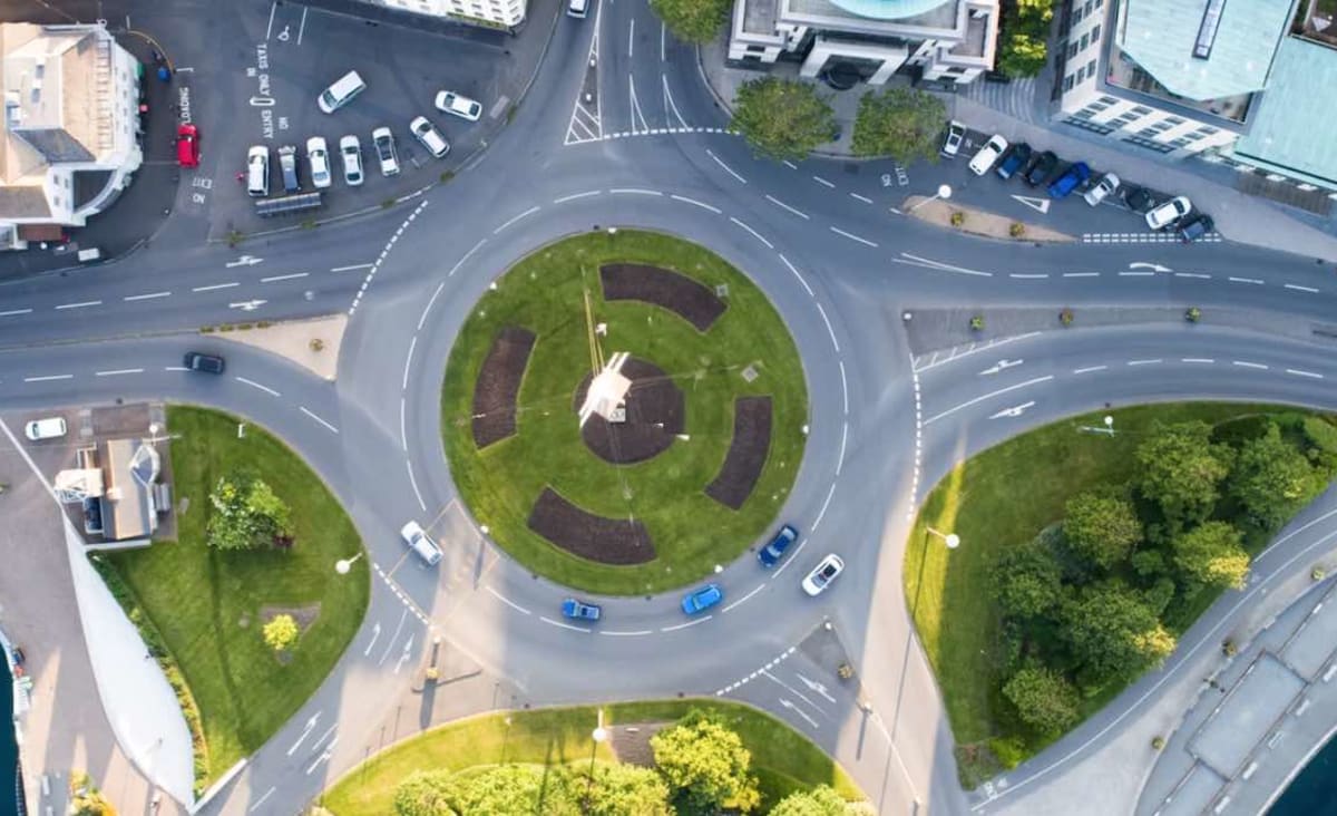 Hundreds of Roundabouts in Two U.S. States are Saving Lives, Reducing Injuries, and Lowering Carbon Emissions