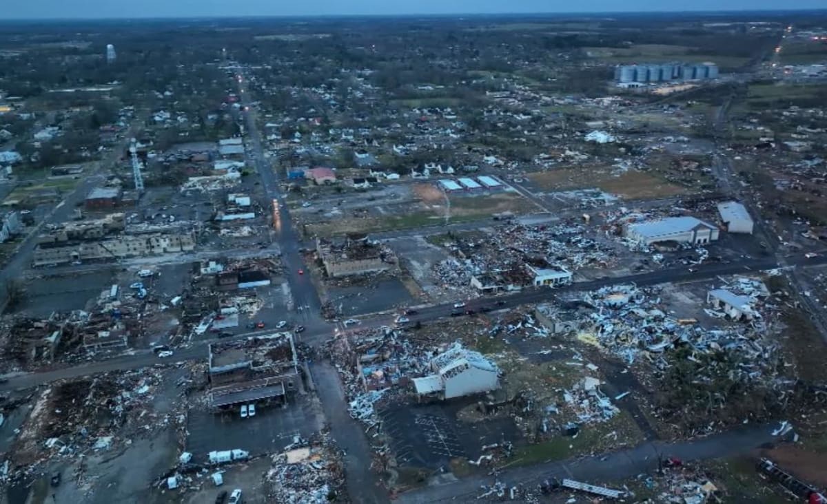 More than 80 feared dead after tornadoes hit central and southern US