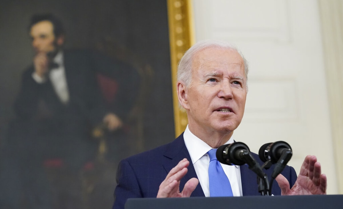 Biden to meet with farmers as he seeks to cut meat prices