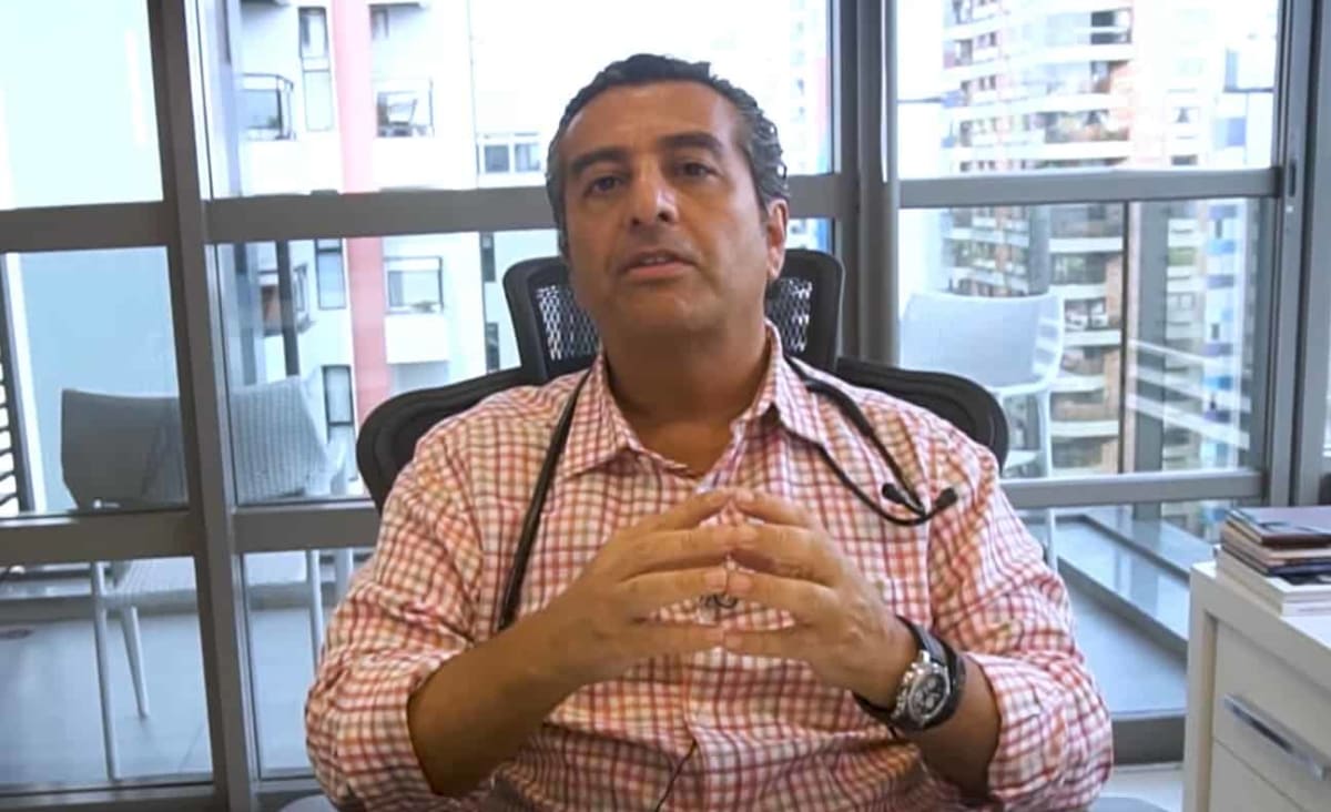 [VIDEO] Dr. Zeballos é CONTRA a vacinação de crianças. - Imprensa São Paulo