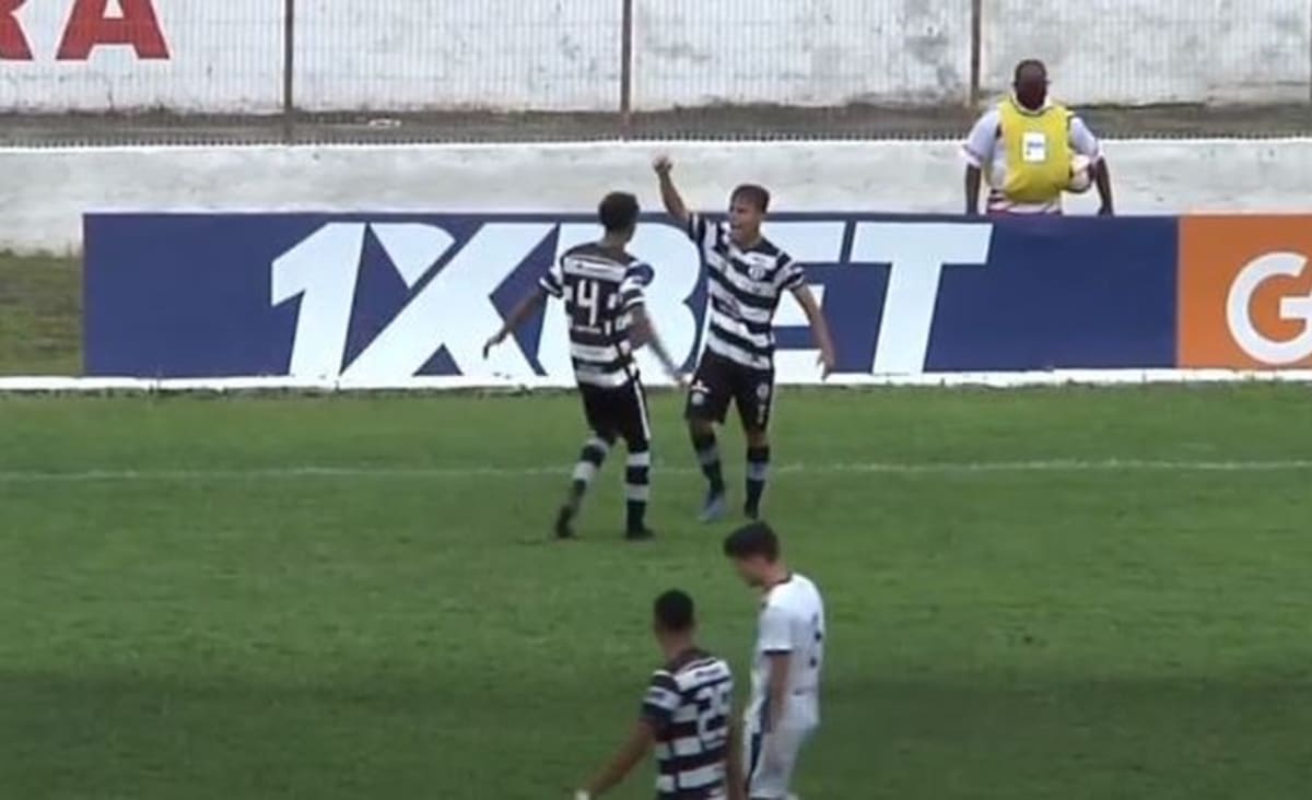 Em jogo de cinco gols, XV vence São José-RS com pintura no fim e avança na liderança do Grupo 13