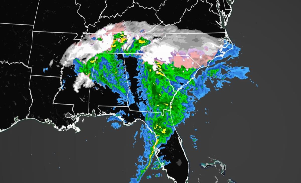 Dangerous ice storm, heavy snowfall, potential travel woes and power outages expected in the Southeast
