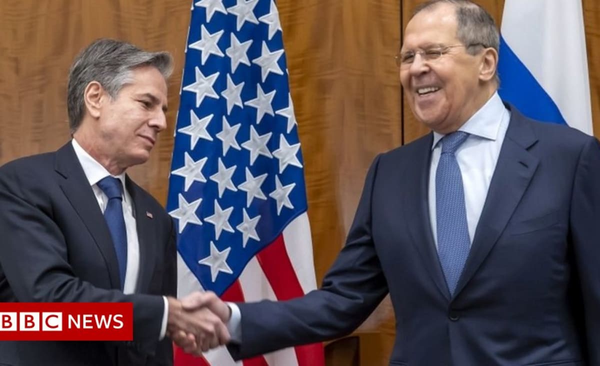 Ukraine tension: US and Russia hold 'frank' talks