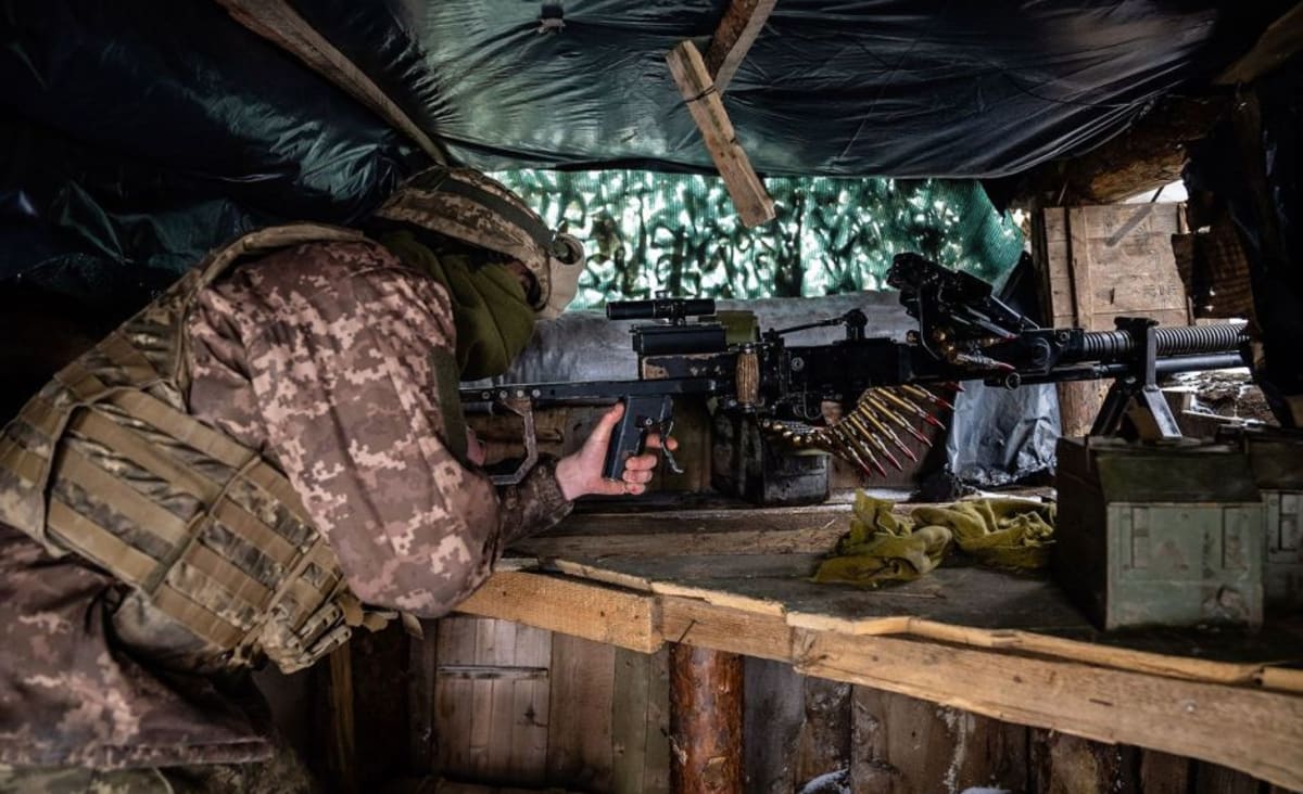 Na linha de frente, ucranianos se preparam para possível ataque da Rússia | CNN Brasil