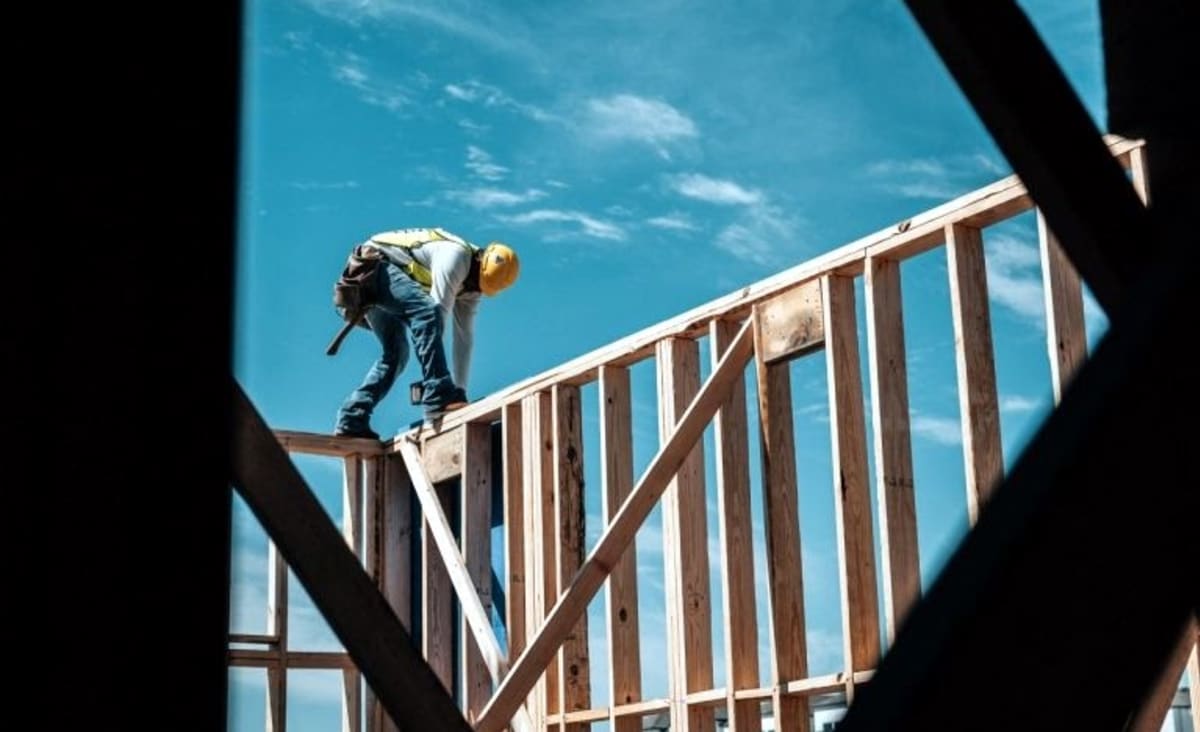 Emprego na construção teve o melhor dezembro desde 2010, diz CNI