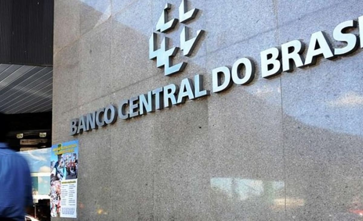 Site do BC sai do ar por consulta recorde sobre valores devidos por bancos - Terra Brasil Notícias