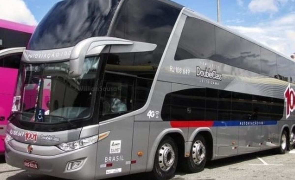 Empresa de ônibus é condenada a pagar R$ 11 mil após passageiro perder enterro do pai 