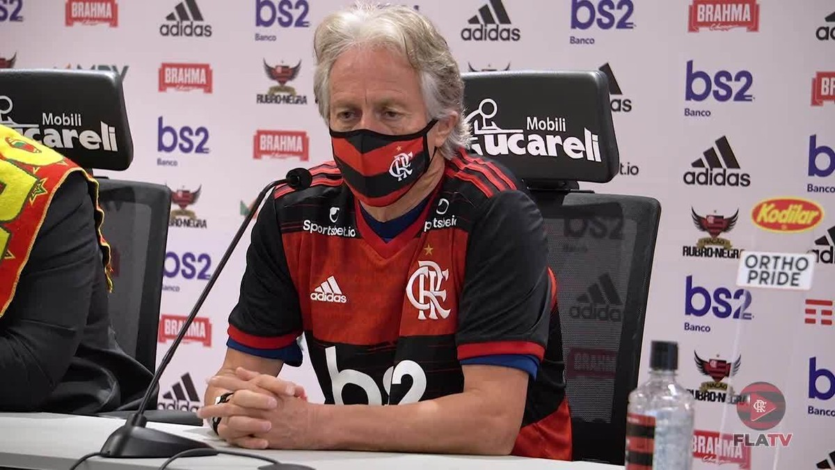 Flamengo oficializa renovação, e Jorge Jesus mira Mundial: "Ficou atravessado na garganta"