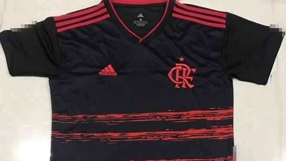 Suposta nova terceira camisa do Flamengo vaza na web; confira