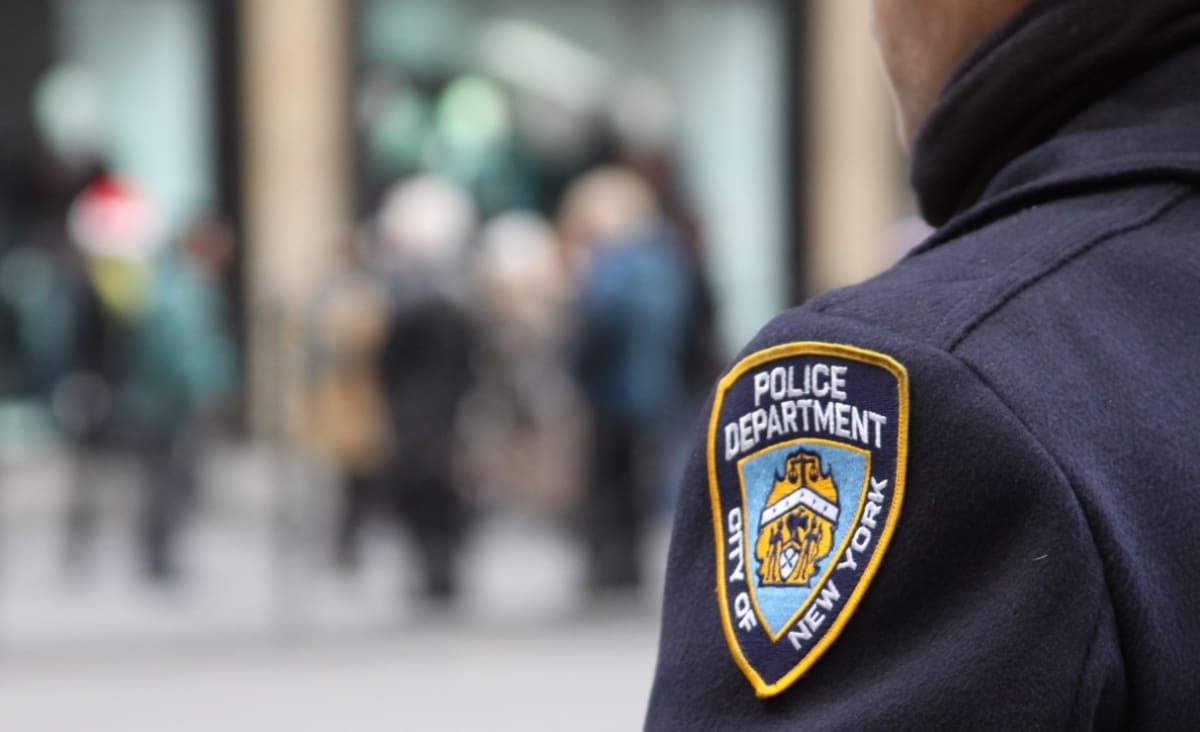 Knowing a Bit of Personal Information About Neighborhood Police Reduces Crime by 5-7%