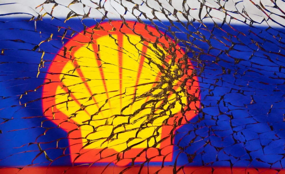 Shell to stop buying Russian crude oil, gas over Ukraine invasion