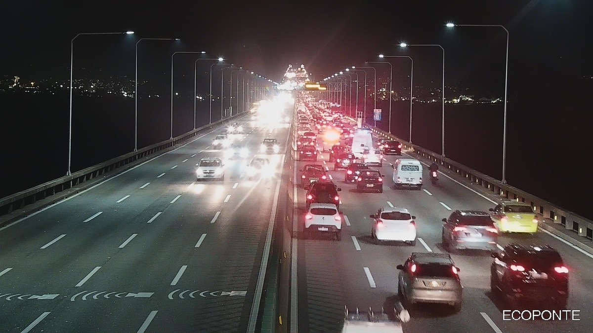 Na véspera de feriadão, Rio tem 91 km de congestionamento, com aumento de 660%