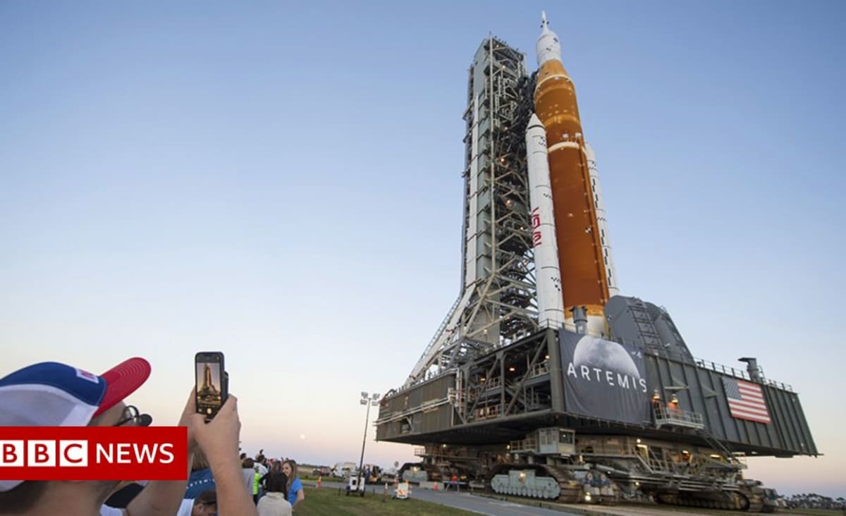 Nasa's giant new SLS Moon rocket makes its debut