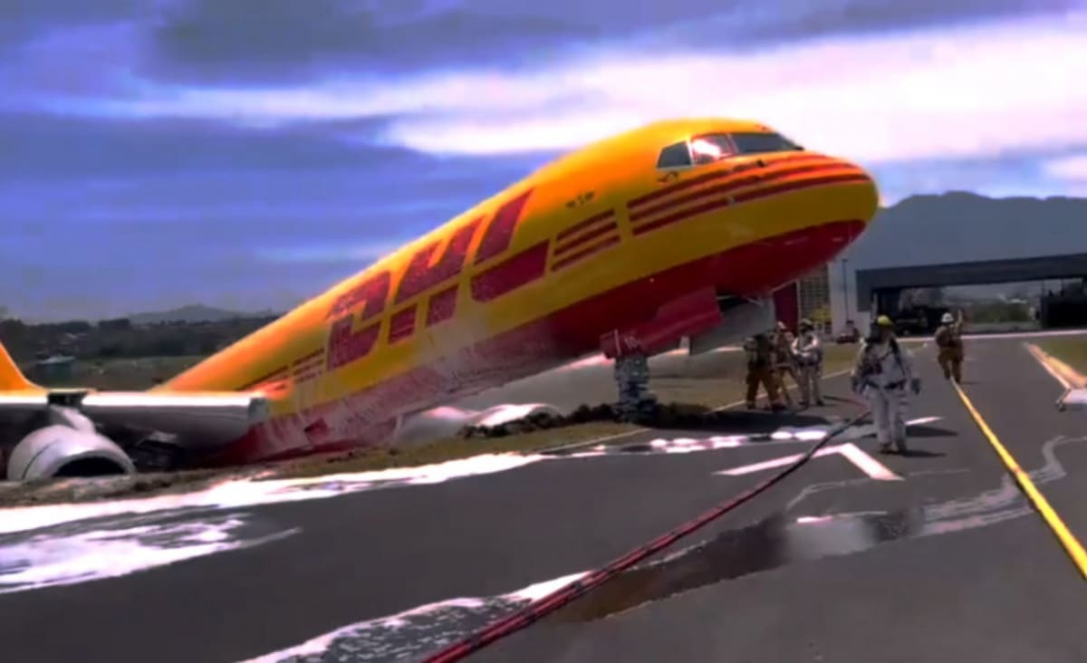 A DHL Boeing 757 has made a harrowing crash landing in San Jose