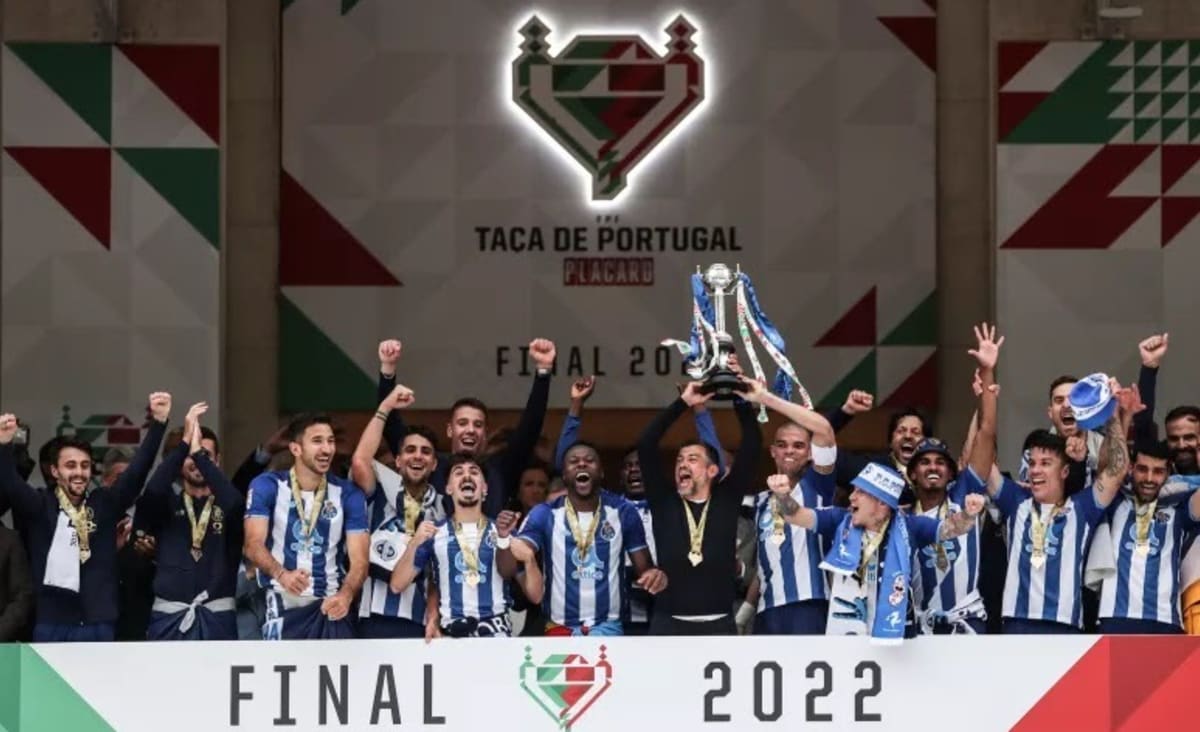 FC Porto venceu o Tondela (3-1) no Jamor e juntou a Taça de Portugal ao título de campeão nacional