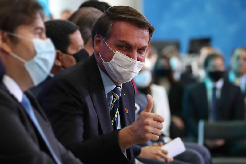 Em 24 horas, Brasil bate novo recorde de casos confirmados de coronavírus e ultrapassa as 61 mil mortes | Revista Fórum