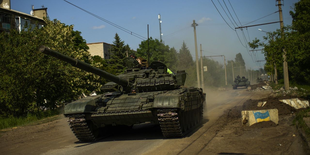 Russia Extends Control Over Key Ukraine City as U.S. Plans to Boost Kyiv’s Firepower