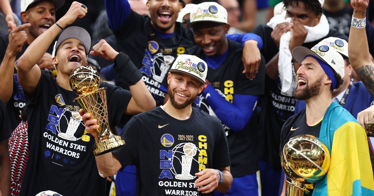 Curry wins first Finals MVP after winning his fourth title