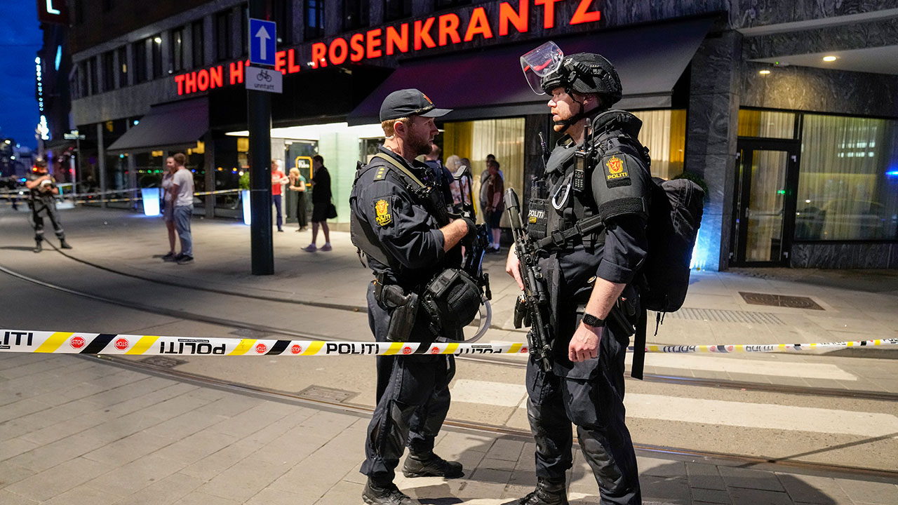 Norway nightclub shooting: 2 dead, 10 injured in suspected terror-linked attack