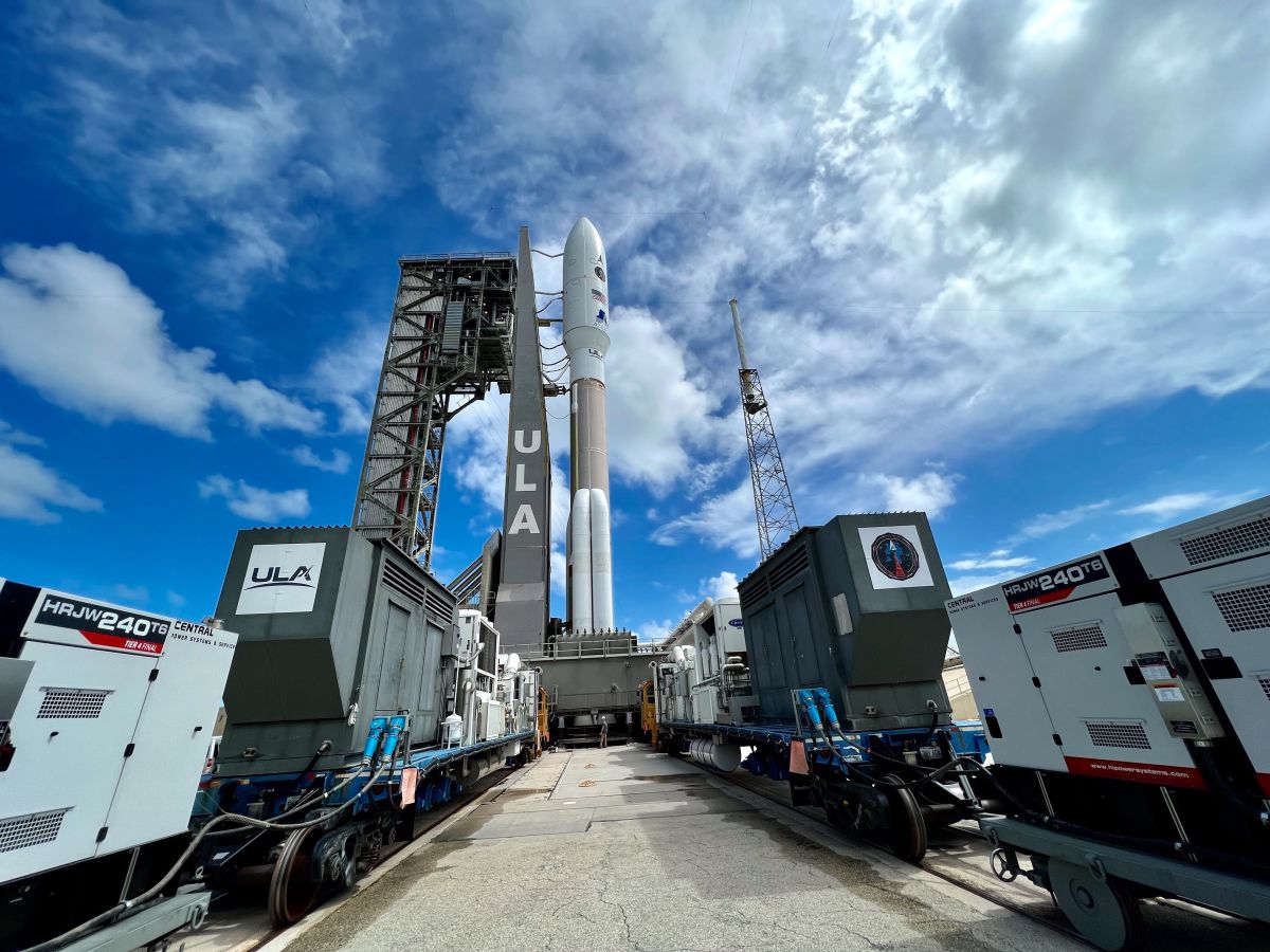 Watch an Atlas V rocket launch a missile-warning satellite for the US military on Thursday