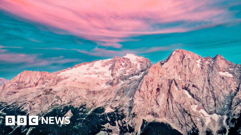 Marmolada glacier collapse in Italy kills six