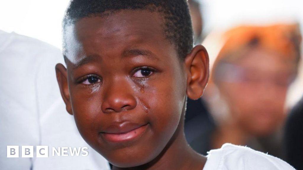 South Africa tavern deaths: Tears for teenagers at mass funeral in East London