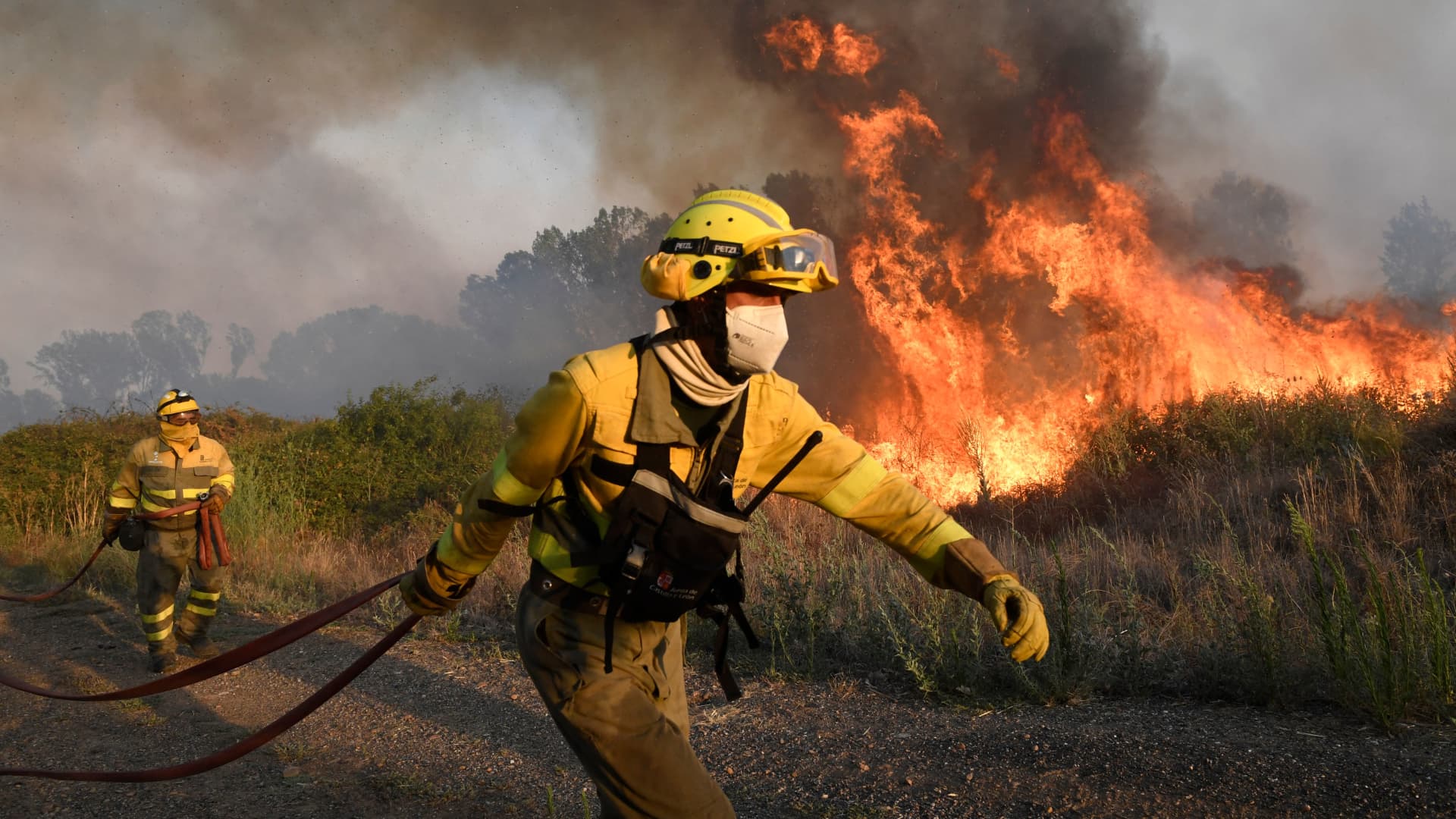 'Heat apocalypse': Photos show Europe's devastating wildfires as temperatures surge