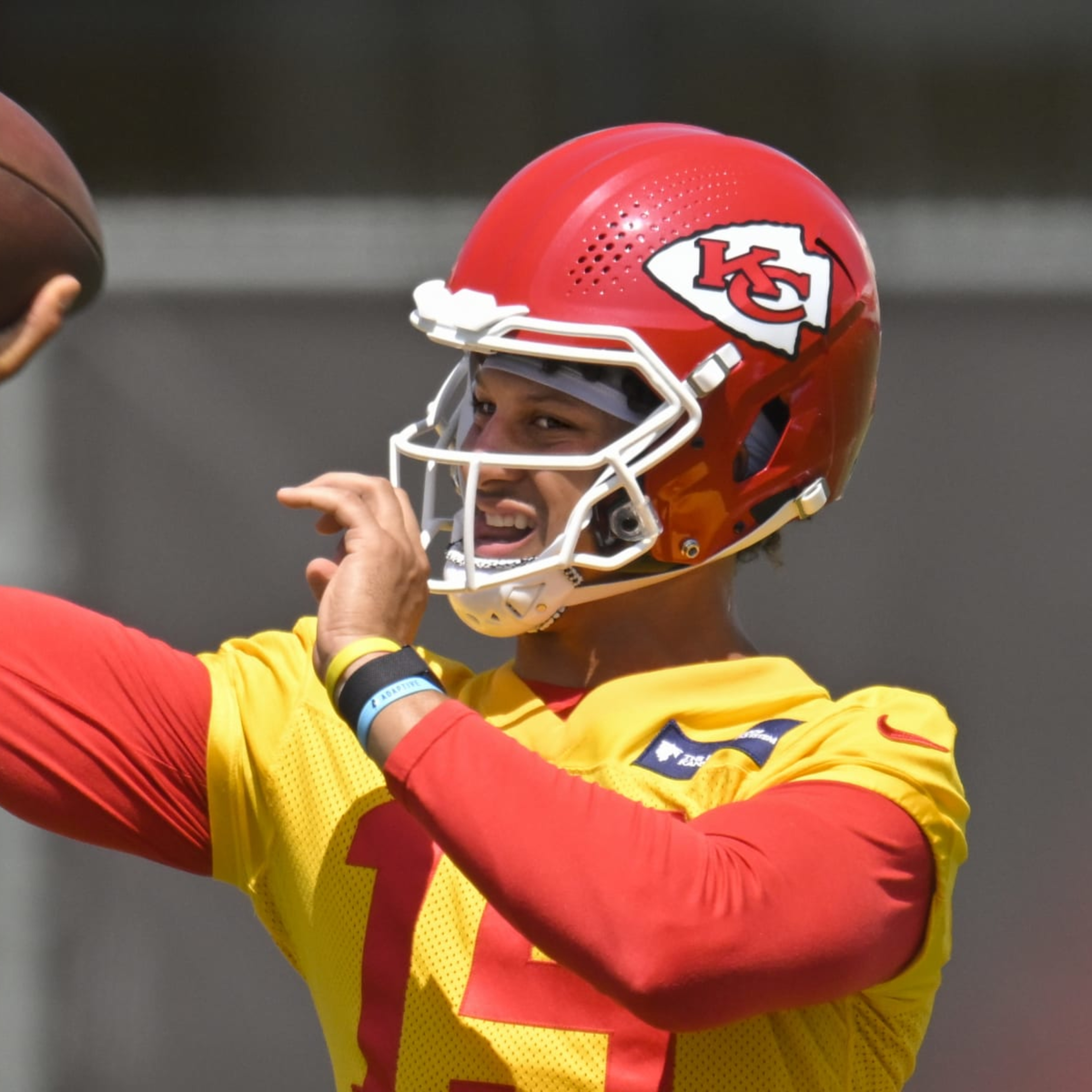 Patrick Mahomes Calls Out 'Weird' Criticism of Black QBs After 'Streetball' Comment