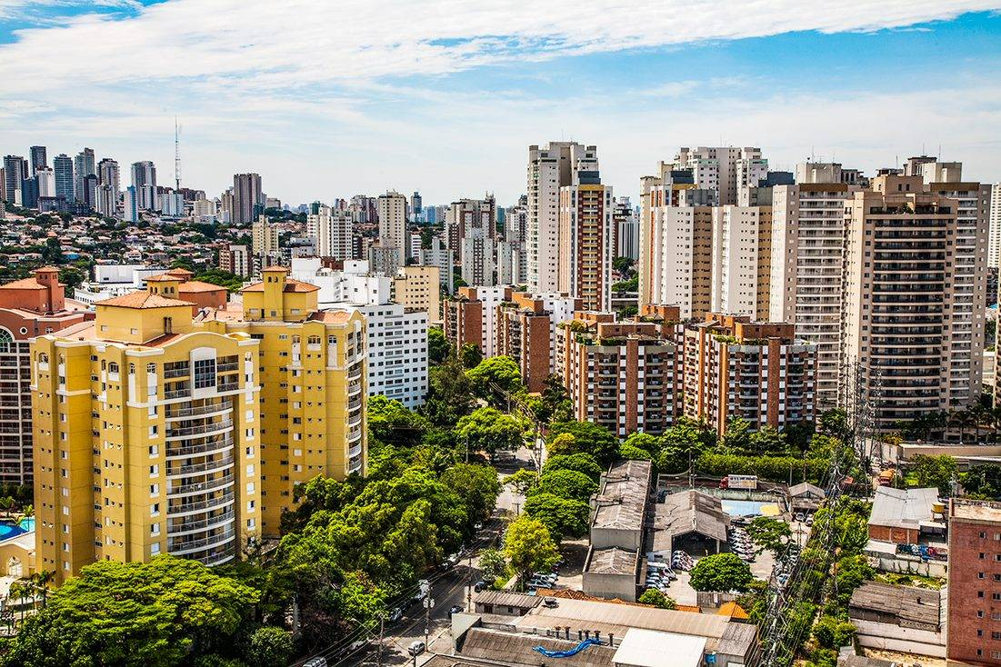 Santander realiza novo leilão de imóveis com desconto de 70% | Exame