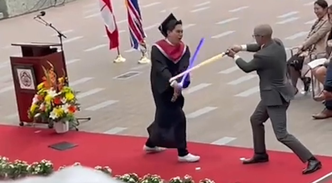 Jedi Student Sneaks Lightsabers Into Graduation and Challenges Principal to Battle–WATCH