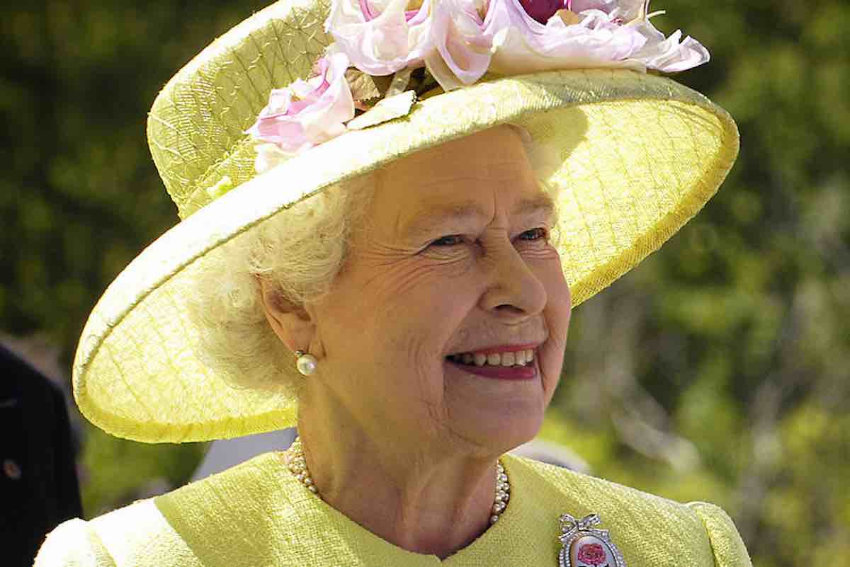 The Queen Broke a 450-Year-old Palace Tradition to Honor Americans After 9/11