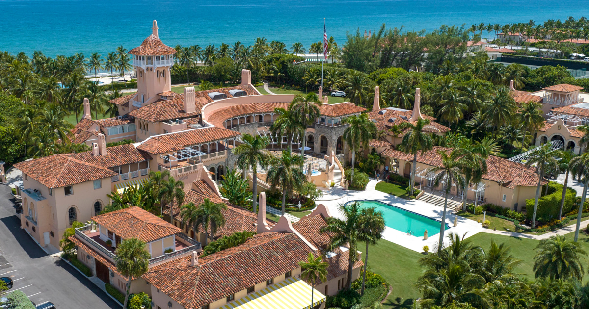 Federal judge appoints special master to review documents seized at Mar-a-Lago