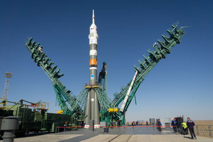 WATCH LIVE at 9:54 a.m.: Soyuz rocket to launch cosmonauts, NASA astronaut to space station