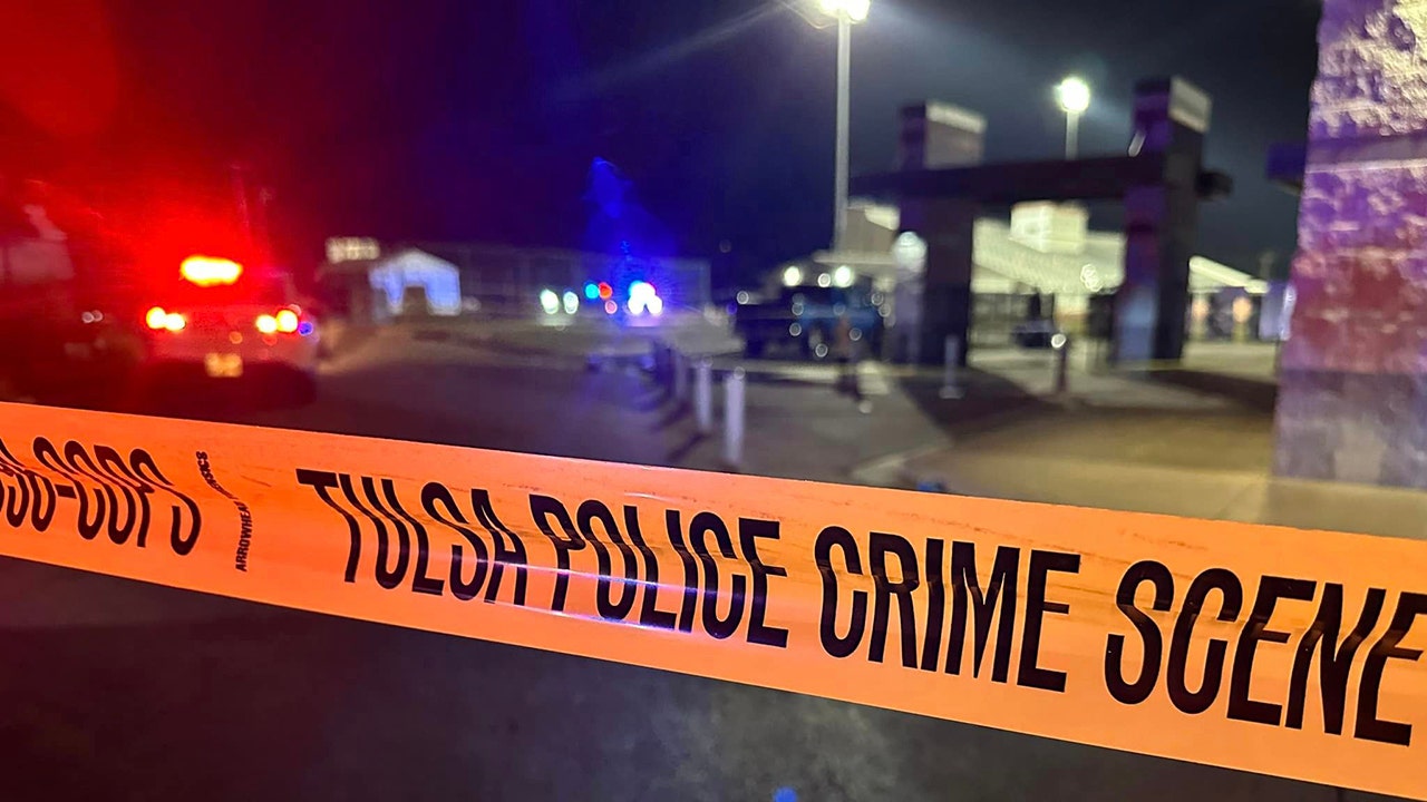 Tulsa, Oklahoma: Shooting at McLain High School homecoming football game leaves at least 1 dead, 1 injured