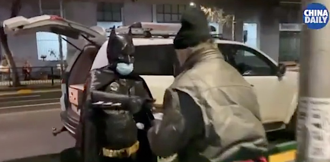 Face-Masked Batman is ‘The Superhero to the Homeless’, Bringing Food to Them Across Santiago