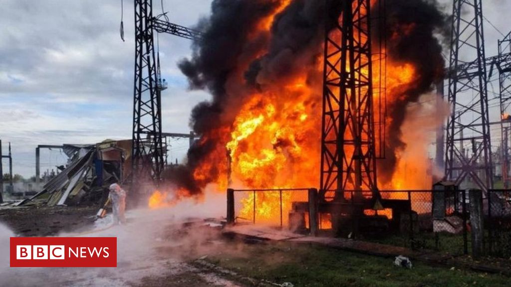 Ataques da Rússia deixam 1,5 milhão de casas ucranianas sem eletricidade, diz Zelensky - BBC News Brasil